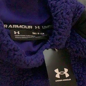 NWT Under Armour Sherpa fleece women’s sweater.  Size Sm/P/Ch (ck measurements).